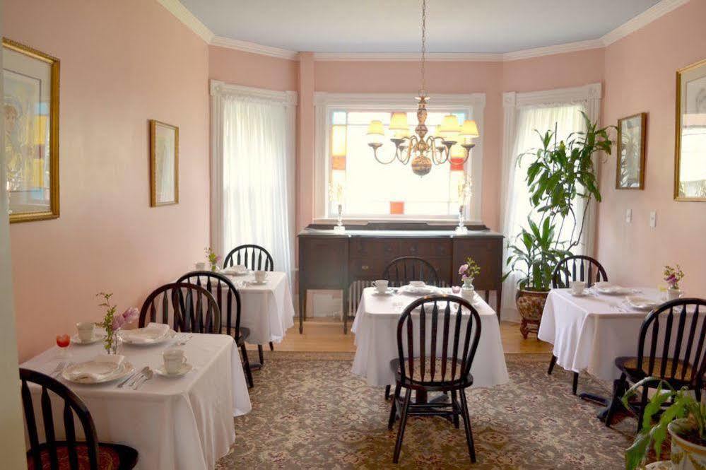 The Bell House Inn Ґленс-Фоллс Екстер'єр фото